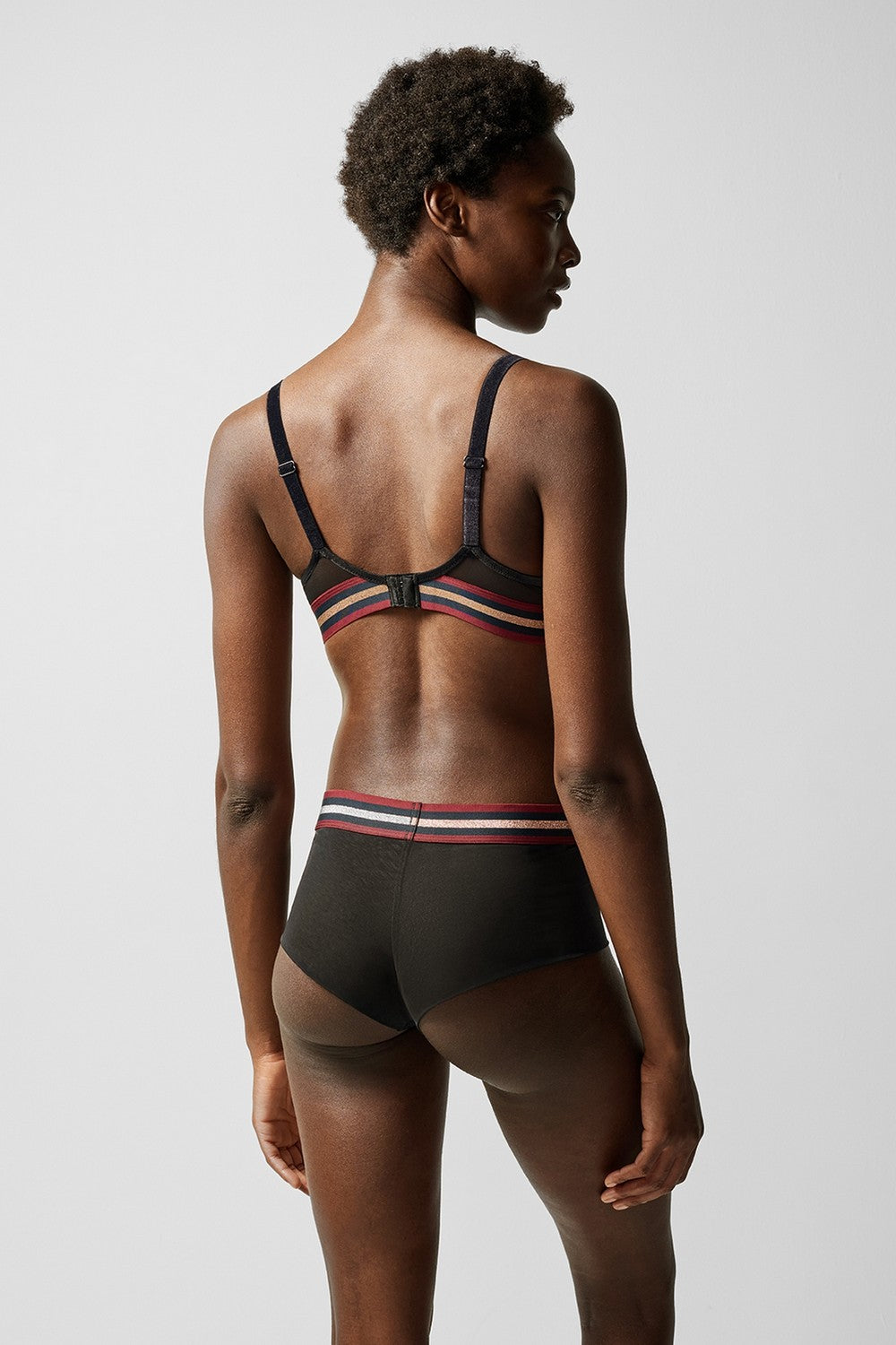 Формованный бюстгальтер с микросеткой 41G1 Street black