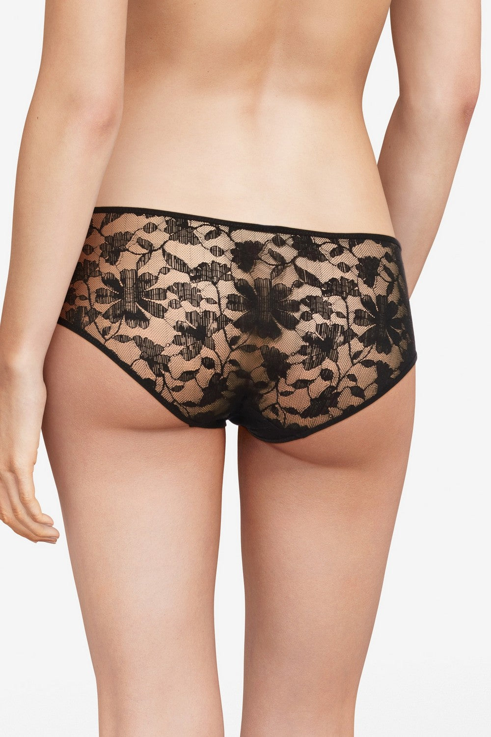 Шортики из цветочного кружева 46H4 Marta black