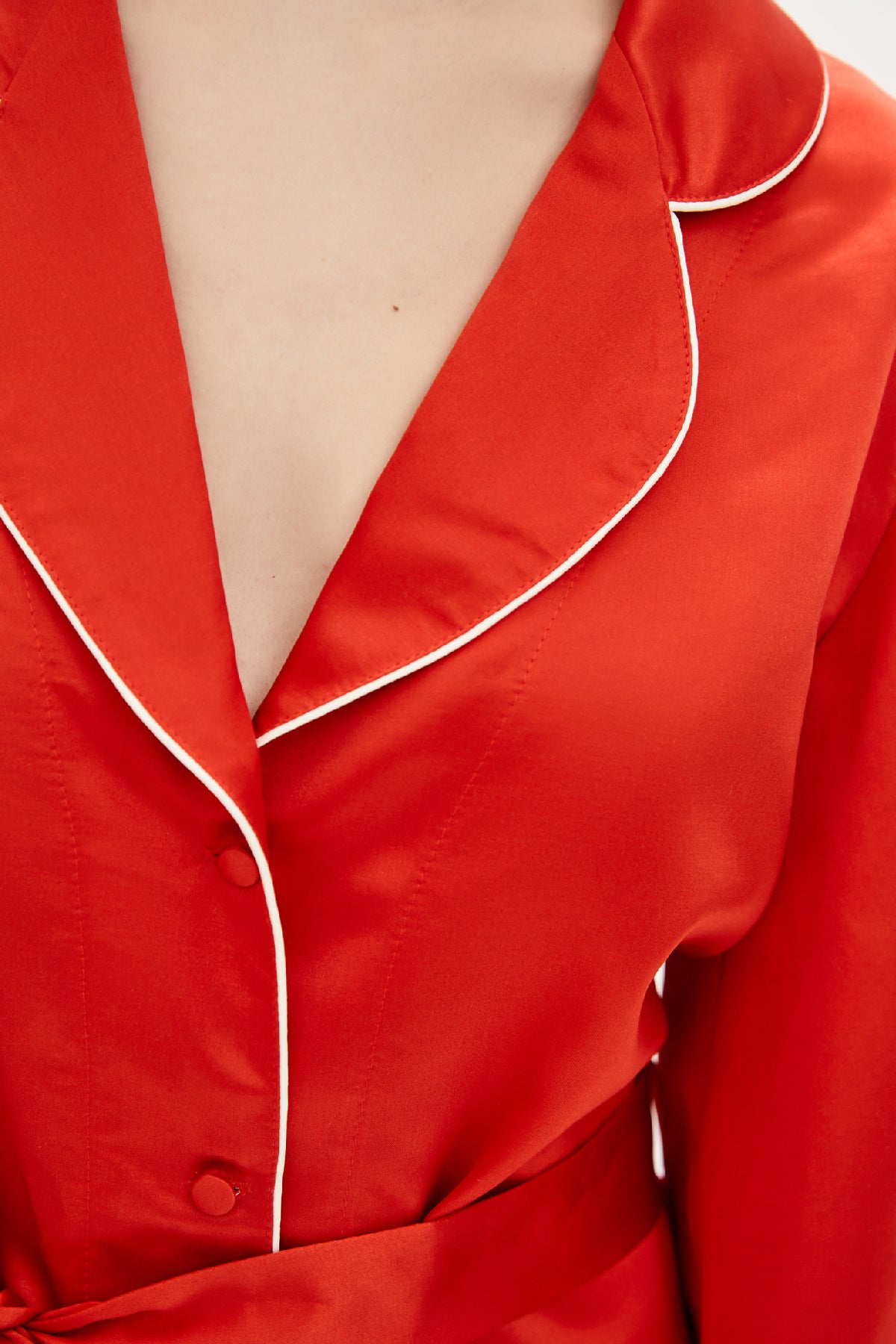 Шелковая пижама с белым кантом Dominic P2102