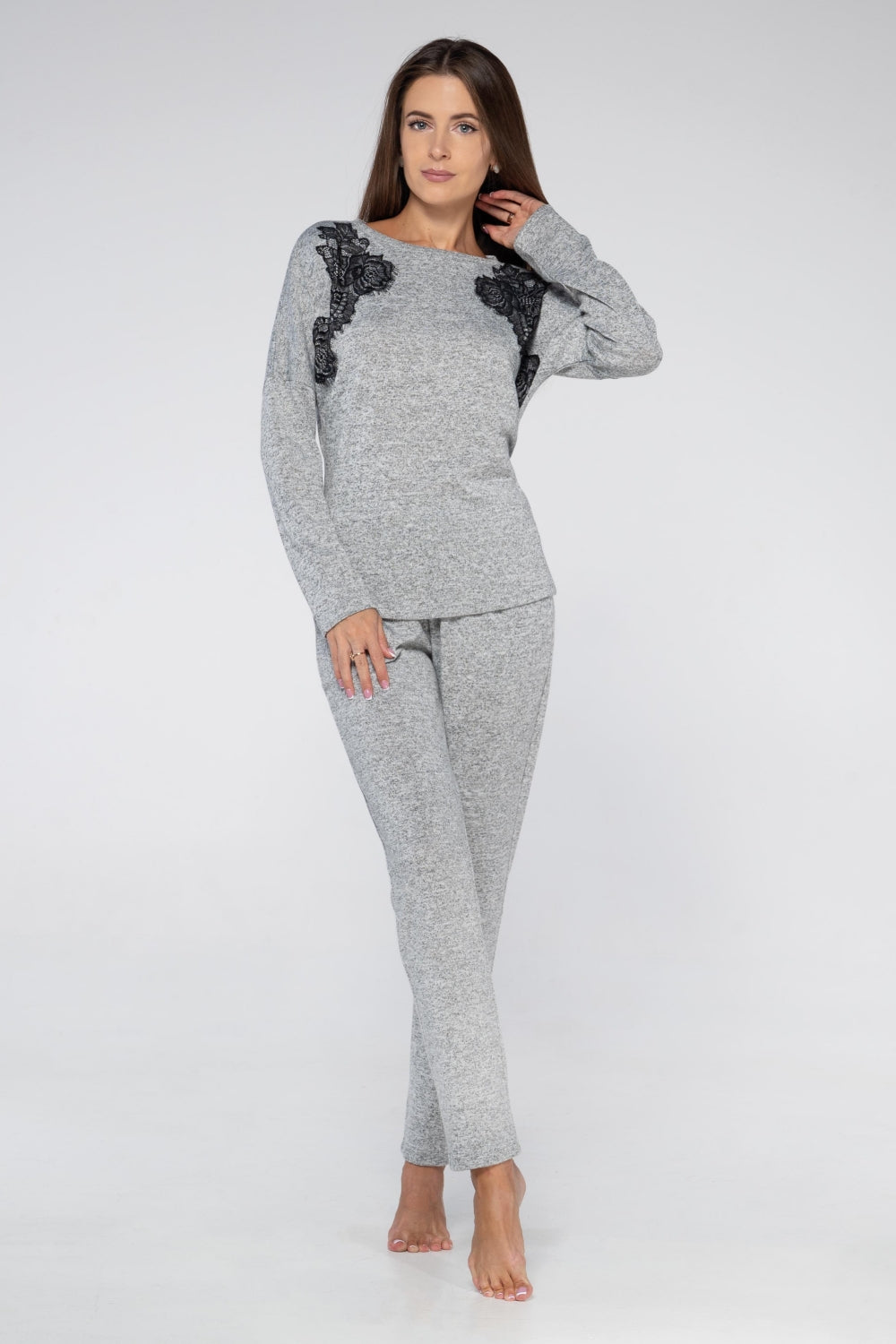 Пижама с кружевными аппликациями 2105 grey