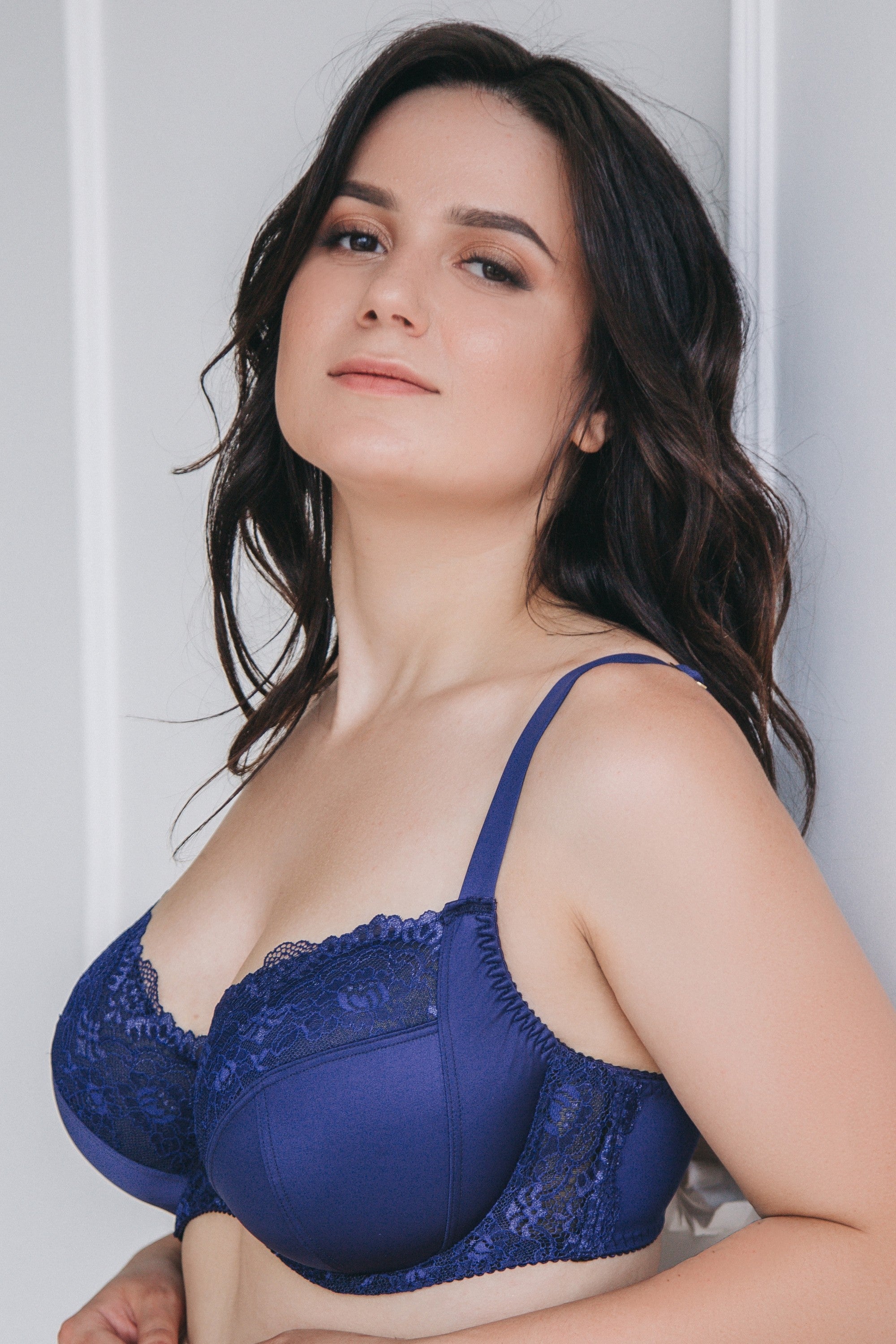 Мягкий бюстгальтер с кружевом SB 137 navy