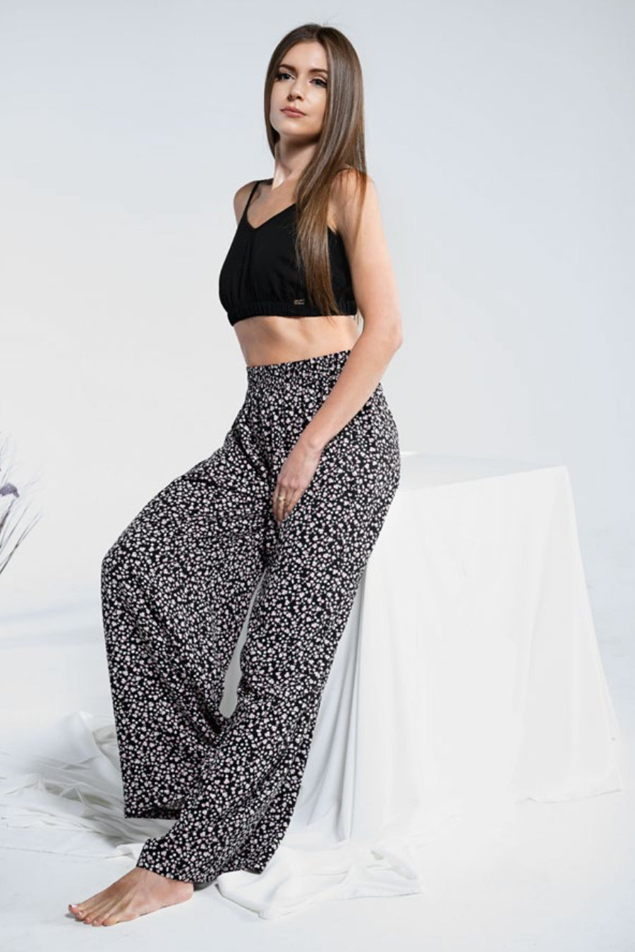 Топ на тонких бретелях ST 262