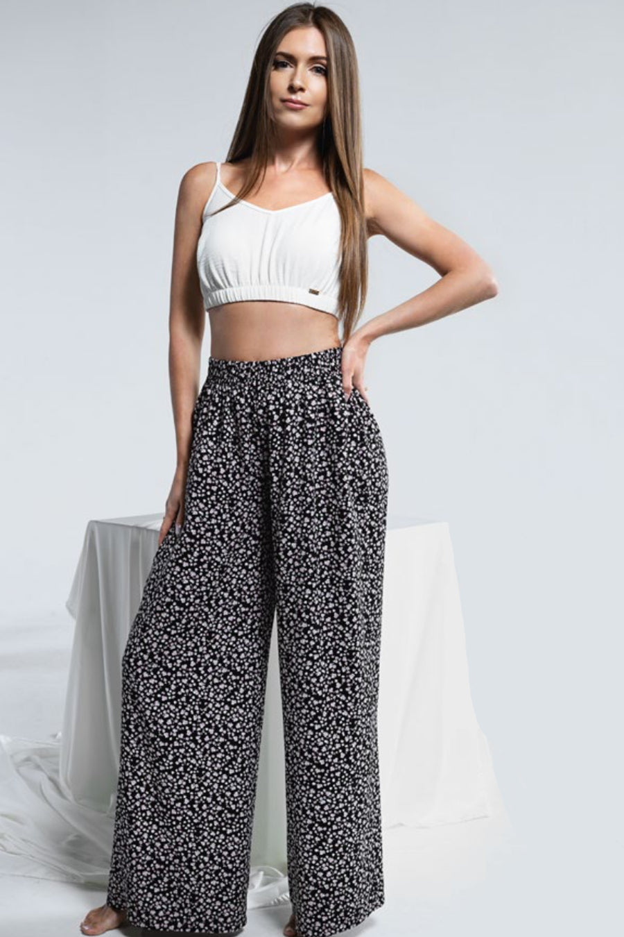 Топ на тонких бретелях ST 262