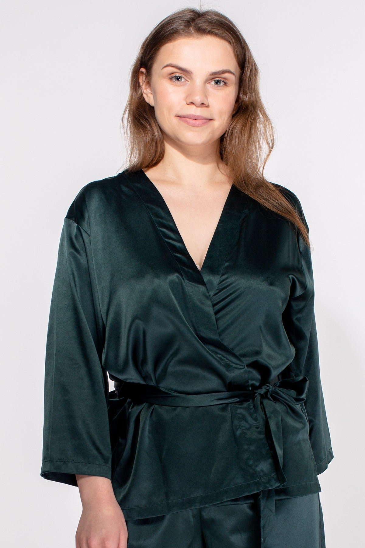 Короткое кимоно из сатина HOM2008000/000MC green