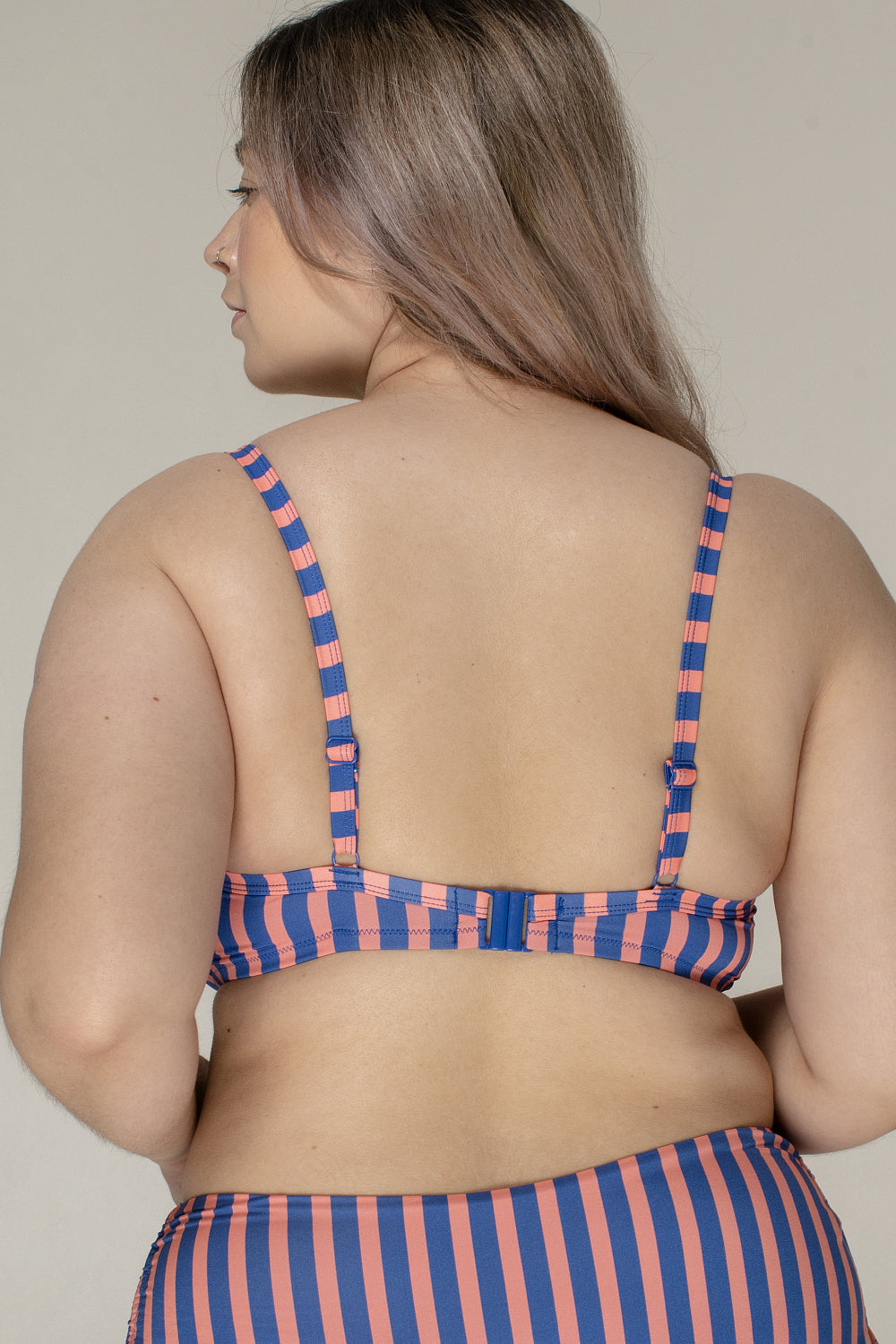 Купальный бюстгальтер в полоску SO205533/533V