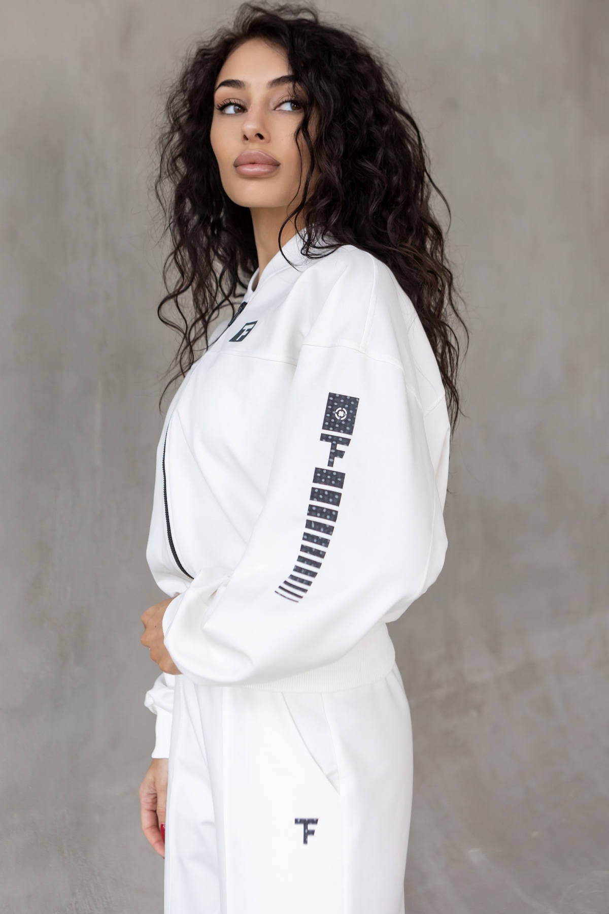 Бомбер на молнии A4-LD11