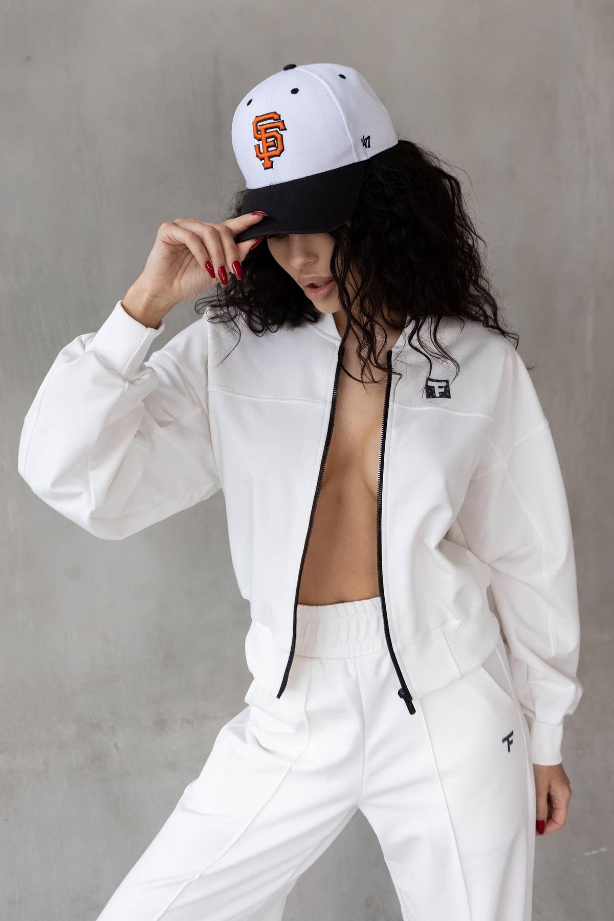 Бомбер на молнии A4-LD11