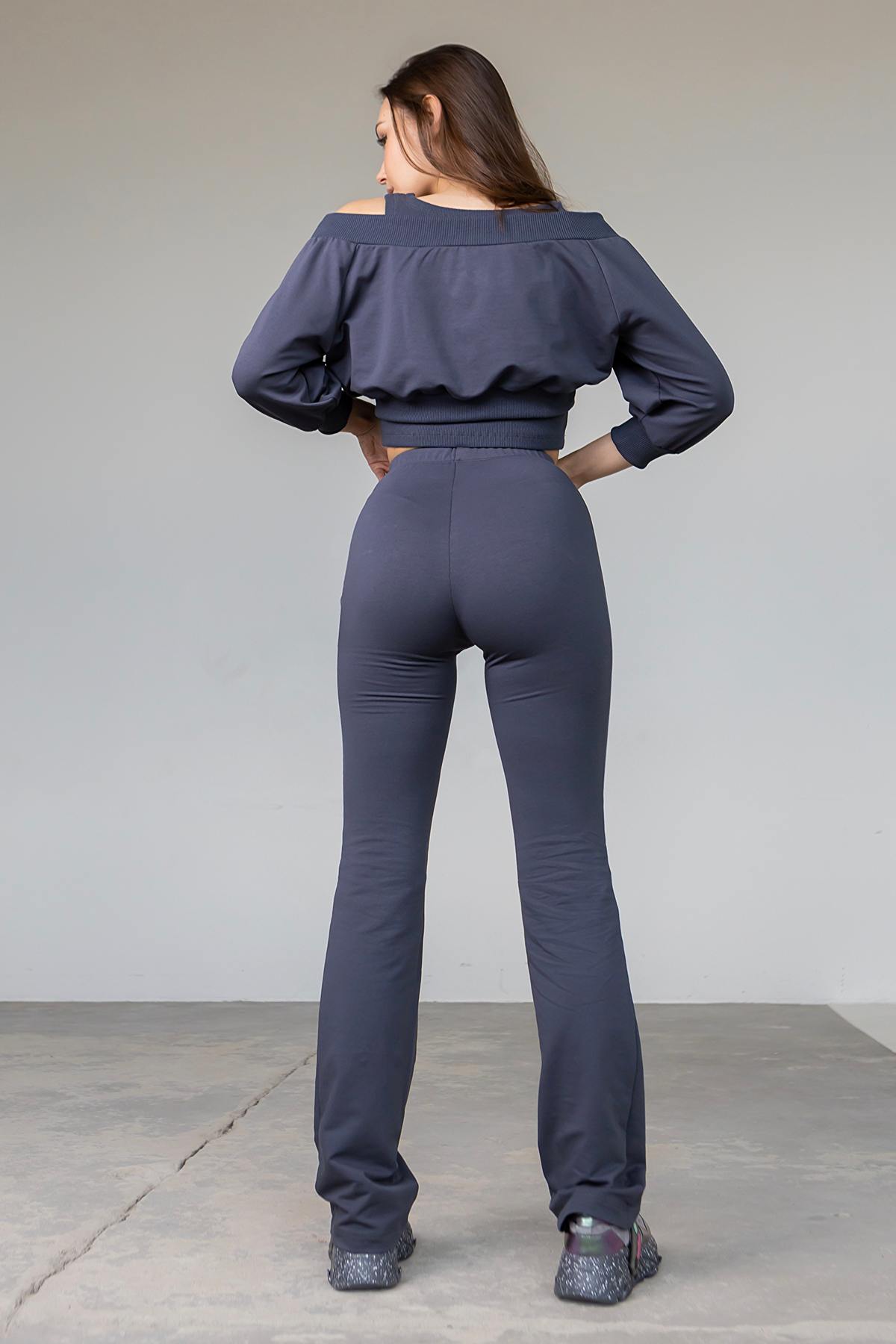 Прямые брюки на резинке E5-LD9