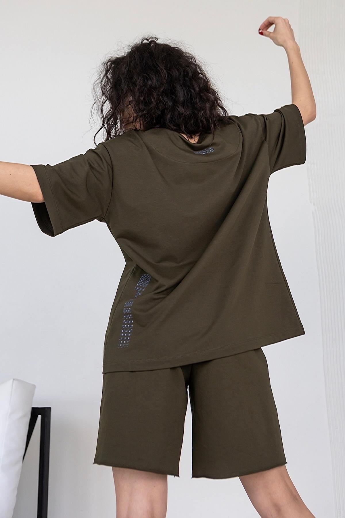 Хлопковые шорты-бермуды H25-LD36