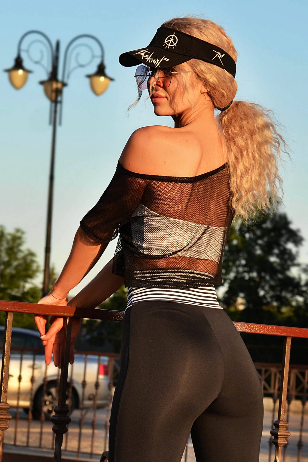 Кроп-топ их микросетки NS2-C10