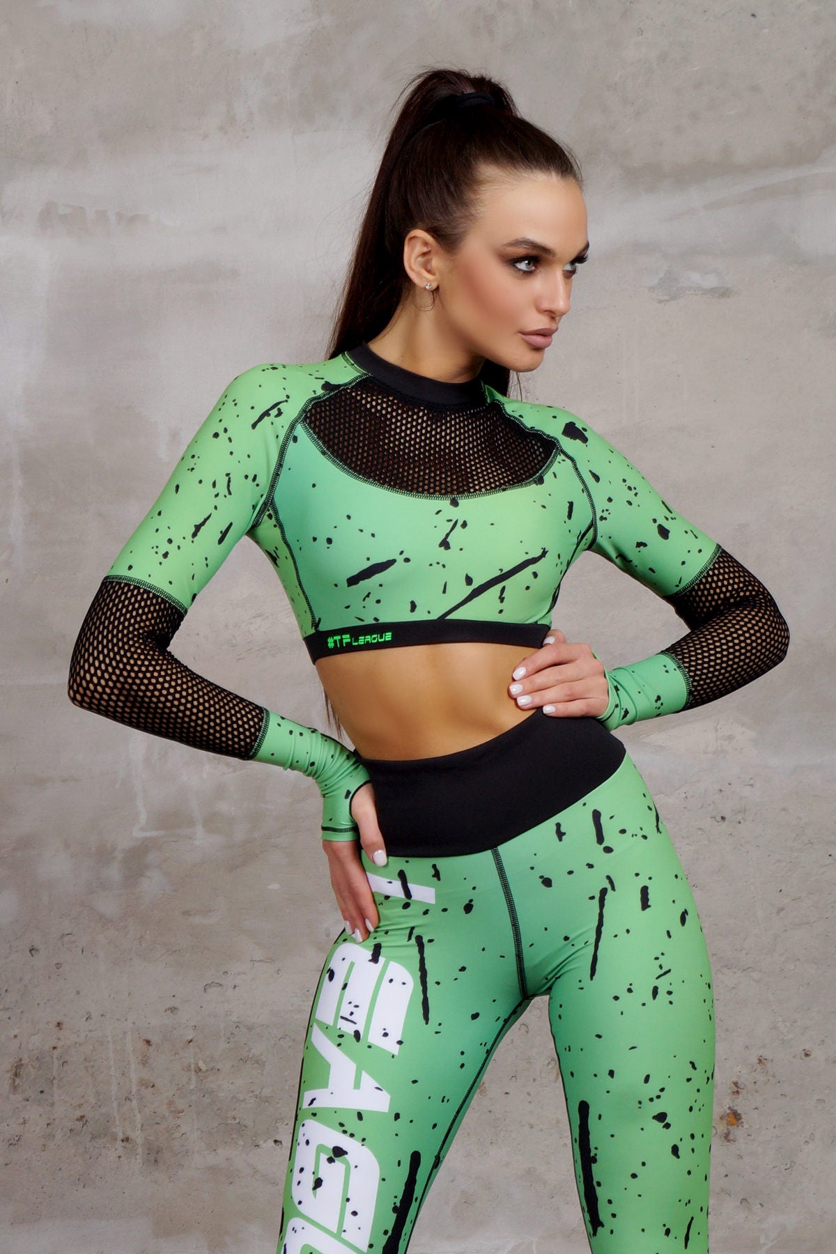 Спортивный кроп-топ с сеткой T14-C49