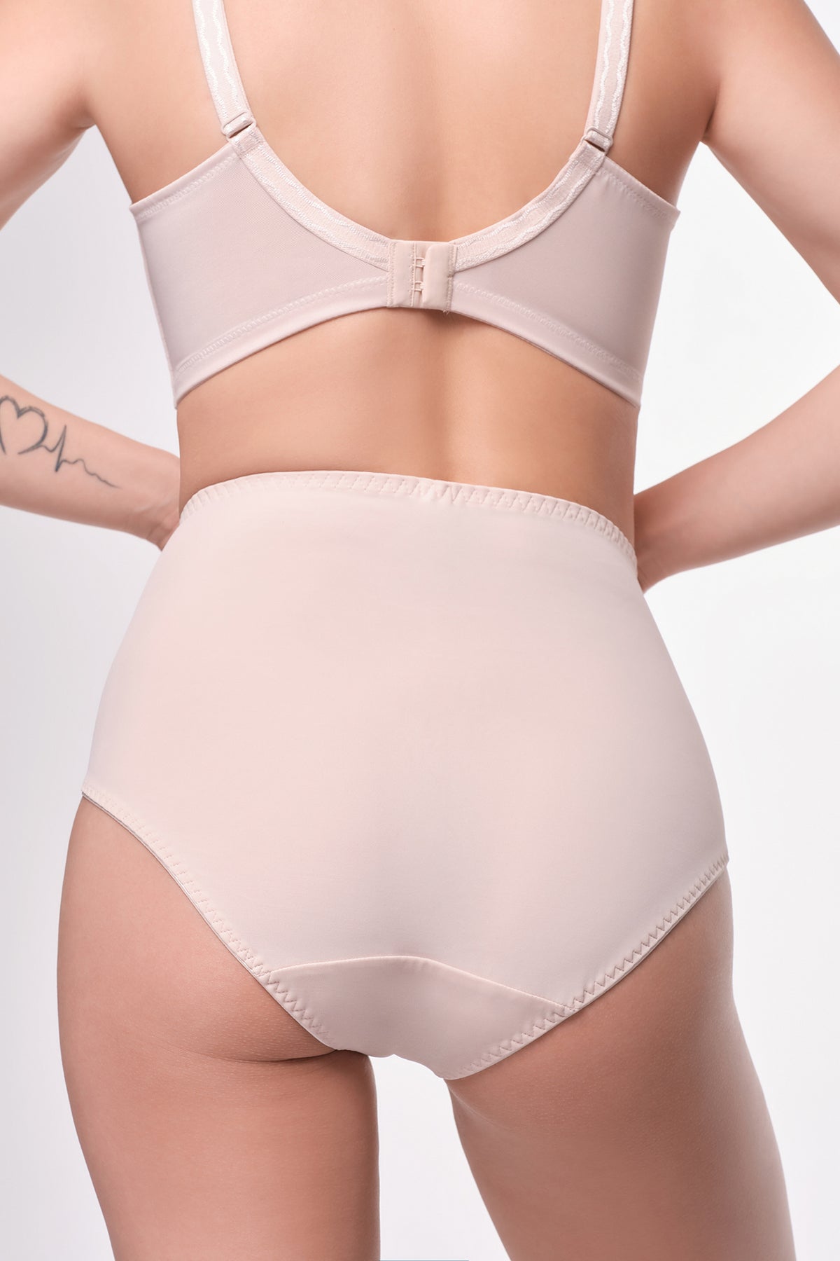 Трусики слип с вышивкой 006 35 03 Martina