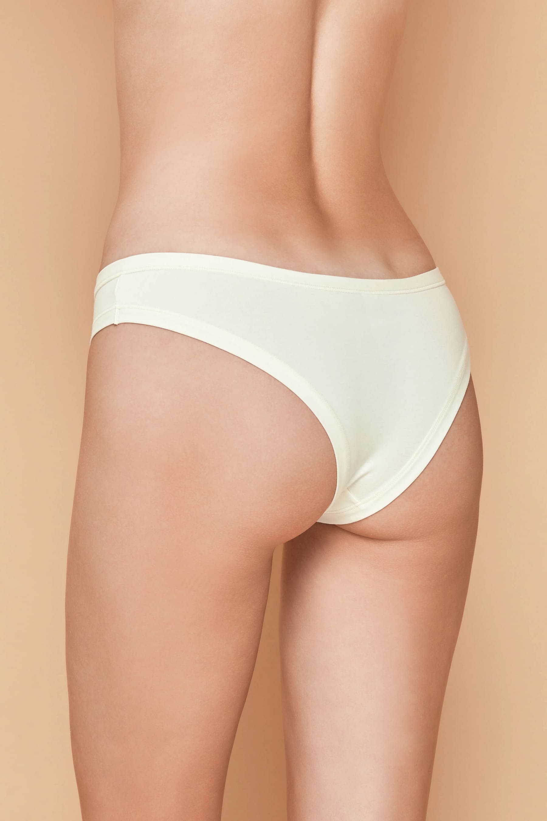 Хлопковые трусики бразилиана 200-20 cream