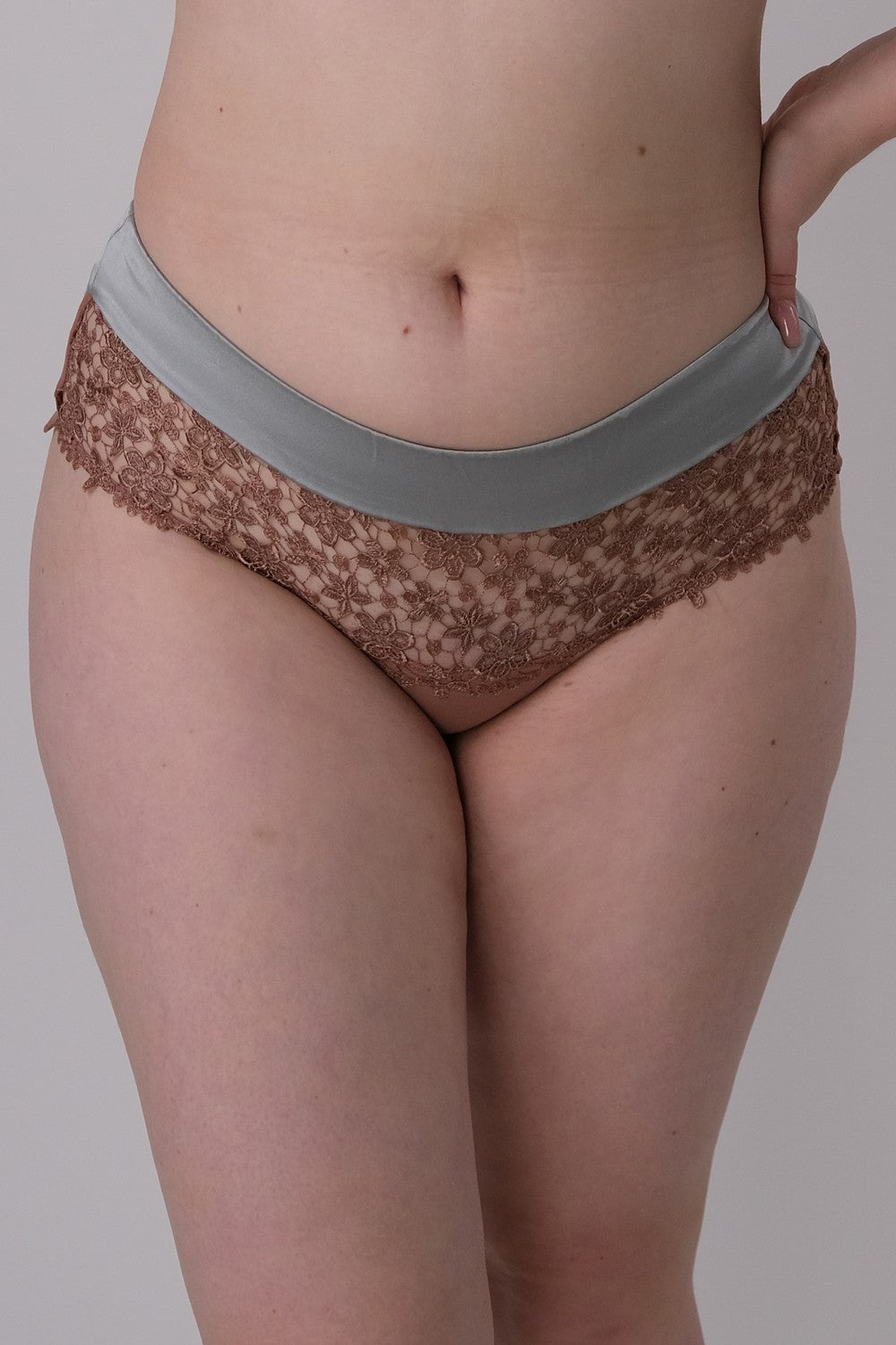 Трусики бразилиана с кружевом SH12 NOS gray/bronze