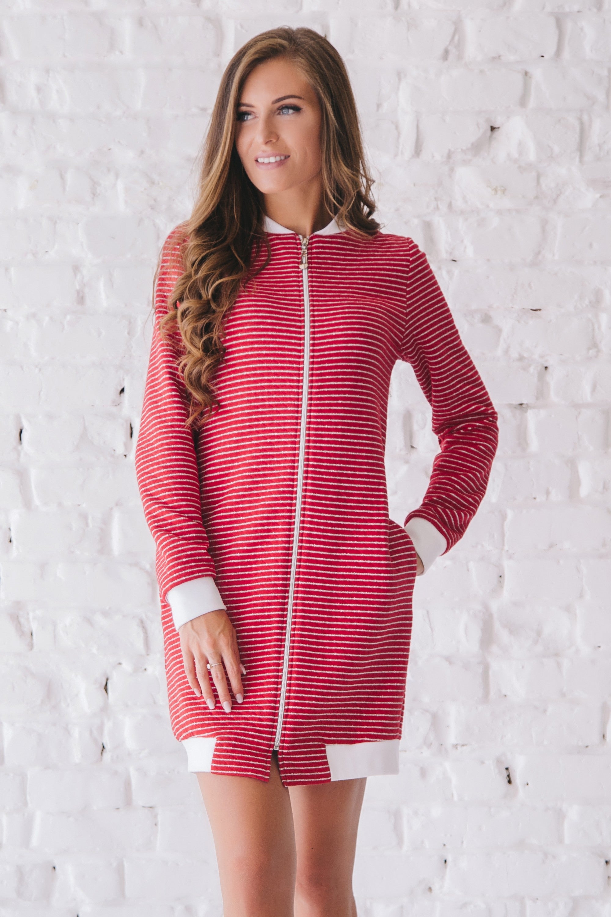 Трикотажный халат на замке 523 red