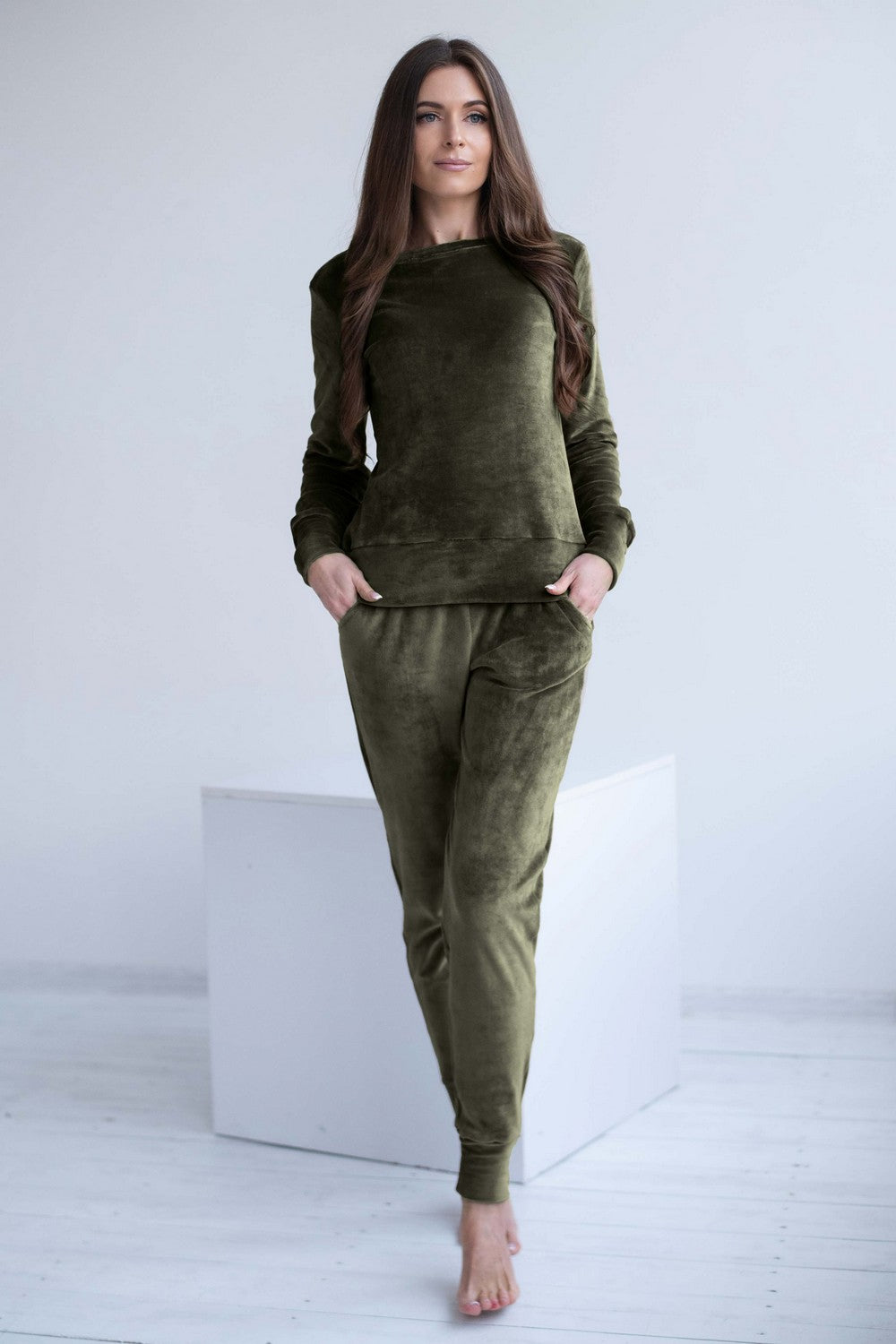 Велюровый комплект для дома 910 olive