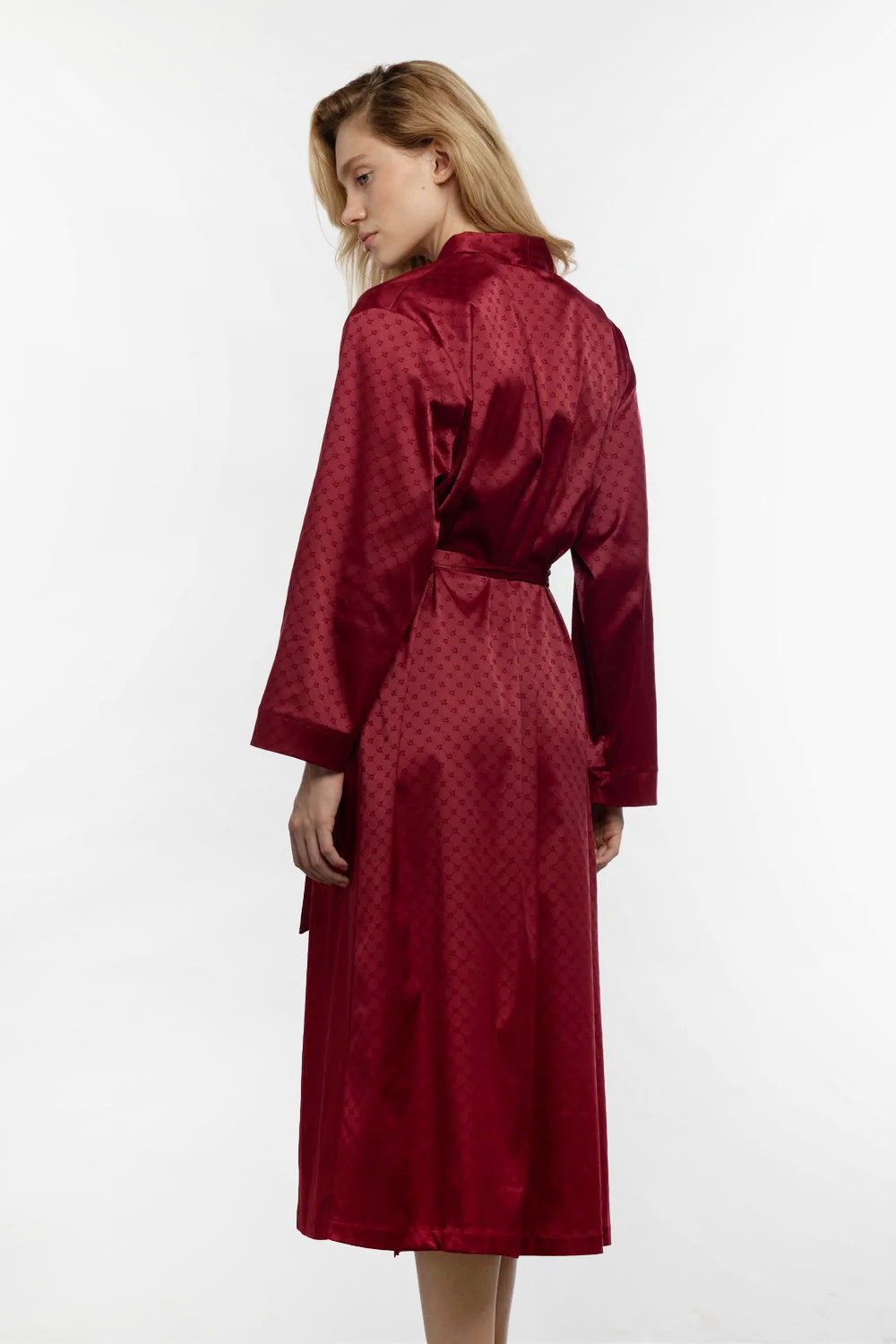 Атласный халат с узором 8250.2 burgundy