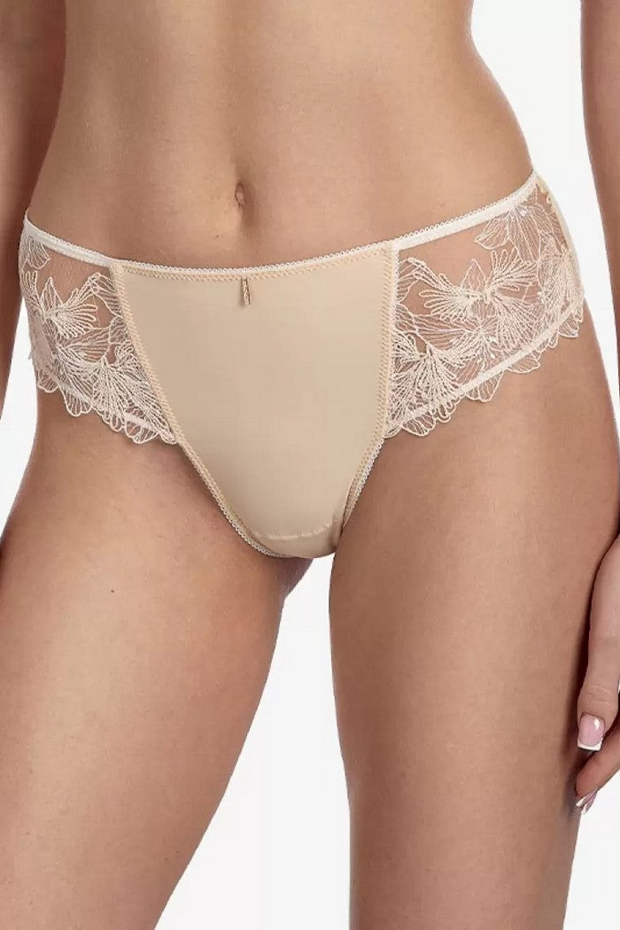 Трусики слип с вышивкой Этуаль Т179 cream