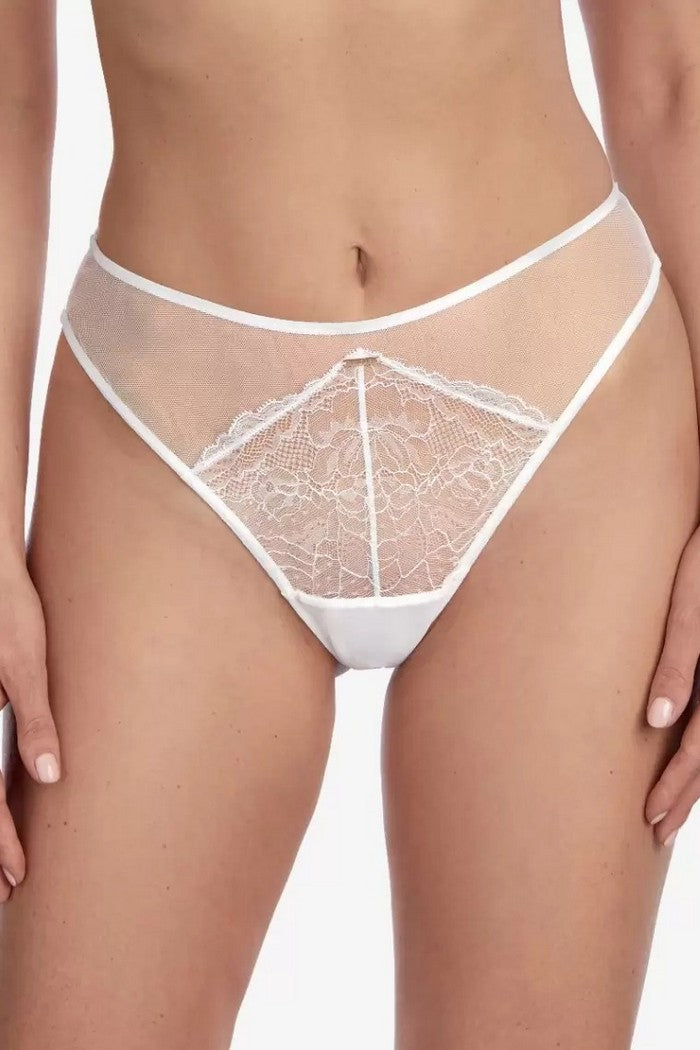 Трусики бразилиана из микросетки Гарнье С15 vanilla