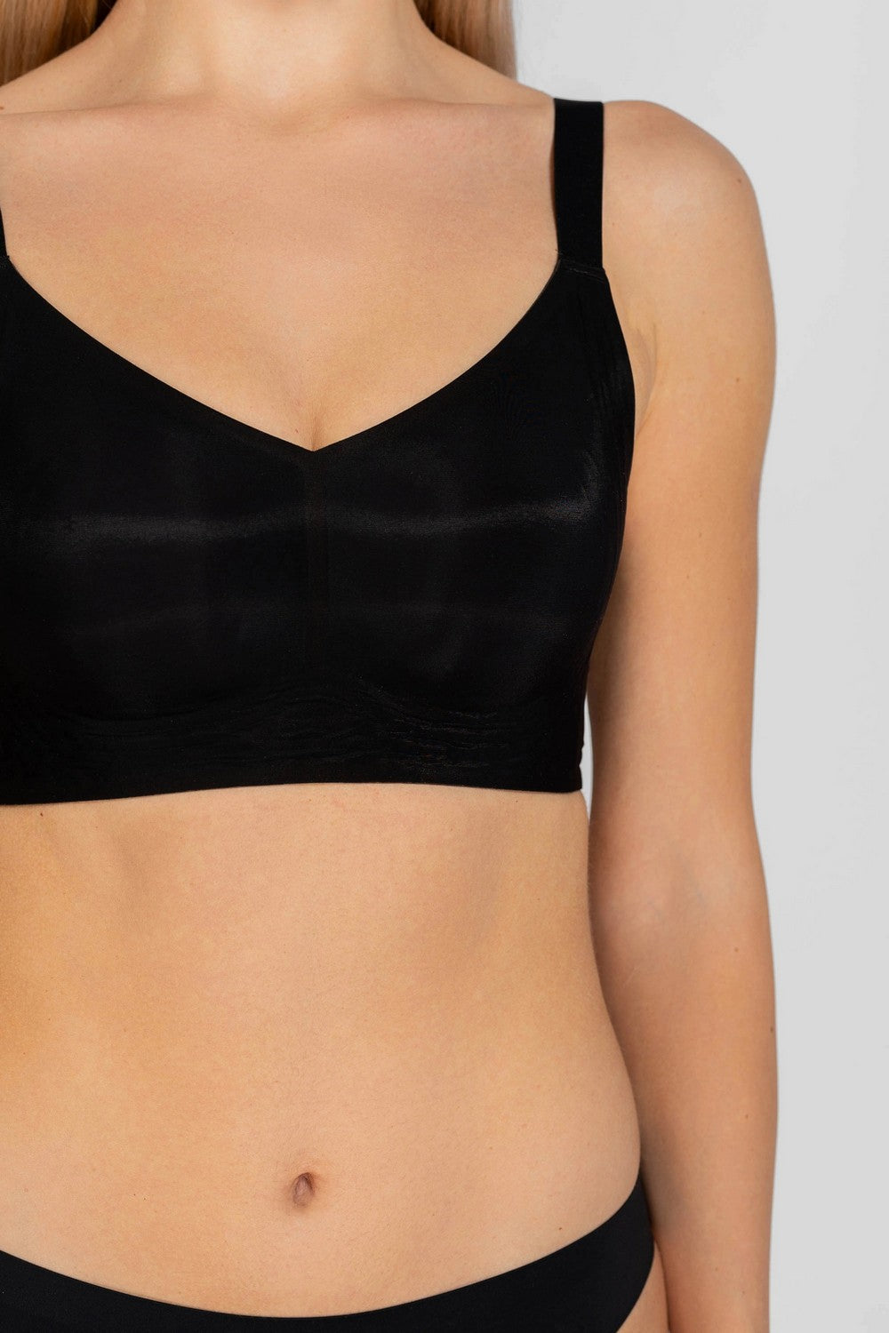 Бюстгальтер з мікрофібри 7071-075 black