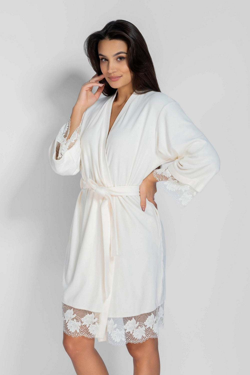 Велюровый халат с кружевом 8183-6743 champagne