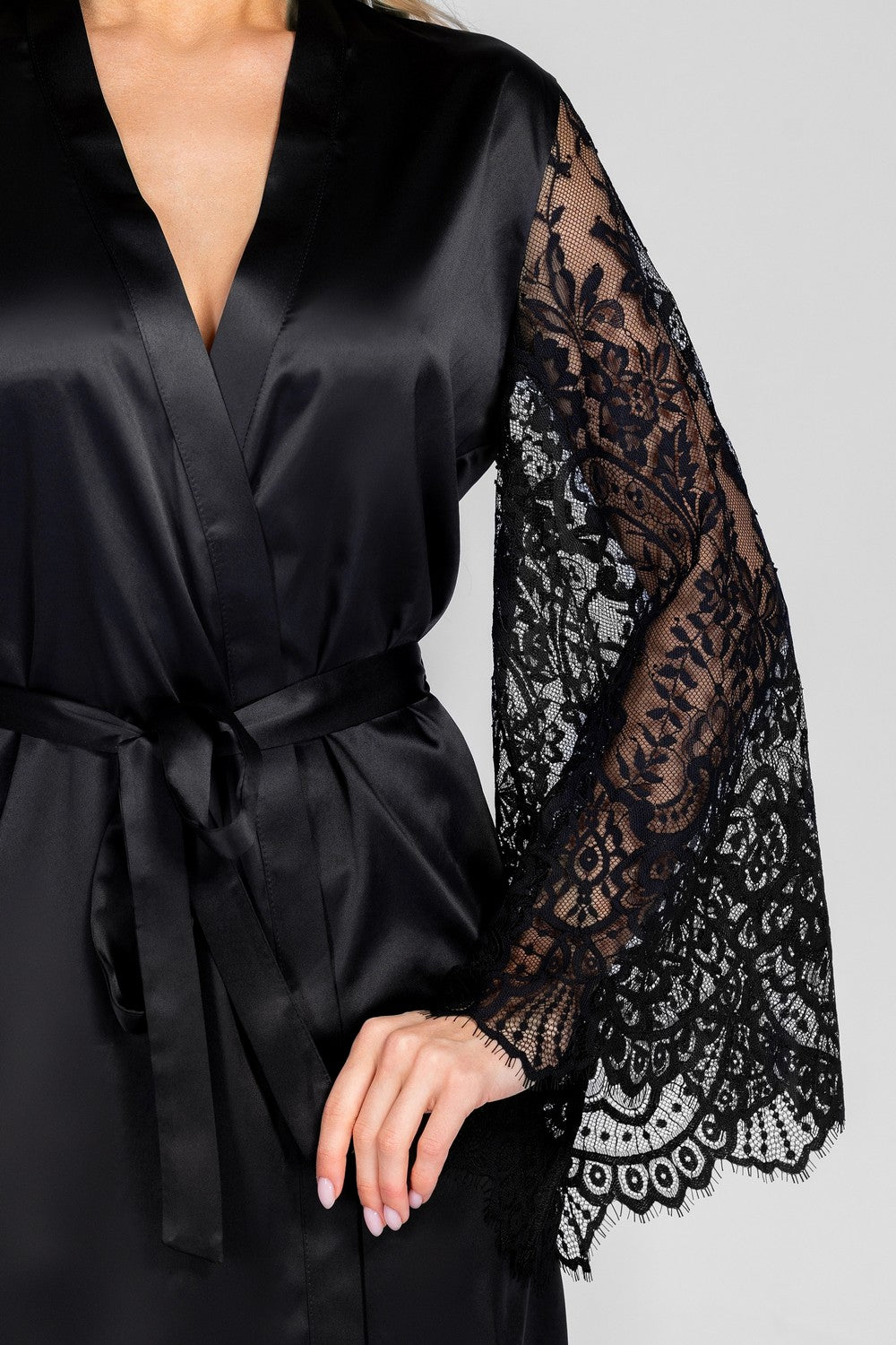 Пеньюар с кружевными рукавами 8189-6748 black
