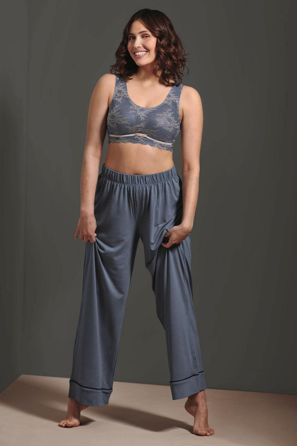 Мереживний топ без кісточок 5400 Essentials Lace gray rose Anita