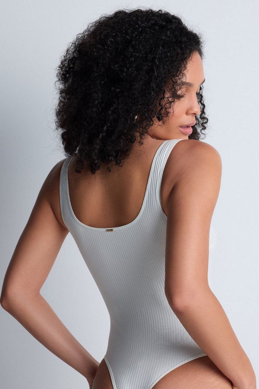 Боди-стринг в рубчик 1M864-A Les Bodys by Aubade opale