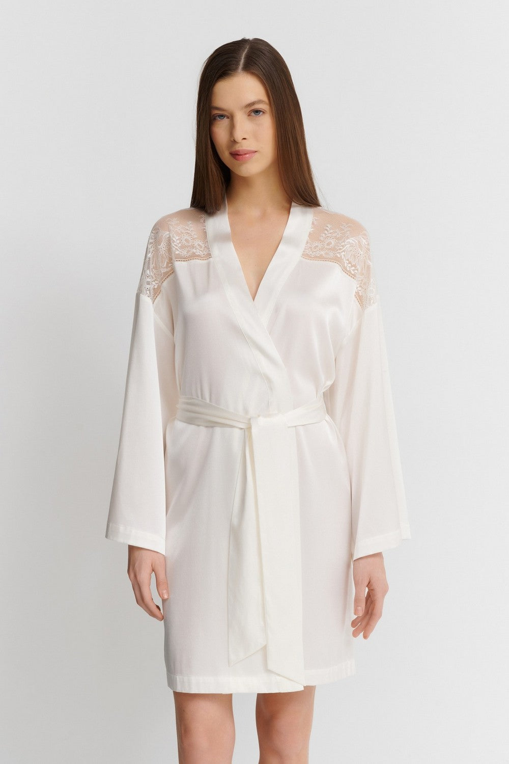 Шелковый халат с кружевом 2S65 Midnight Whisper opale