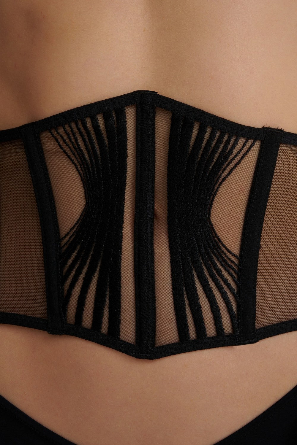 Широкий пояс для чулок 3C52-1 Sumptuous Waves smoky attraction