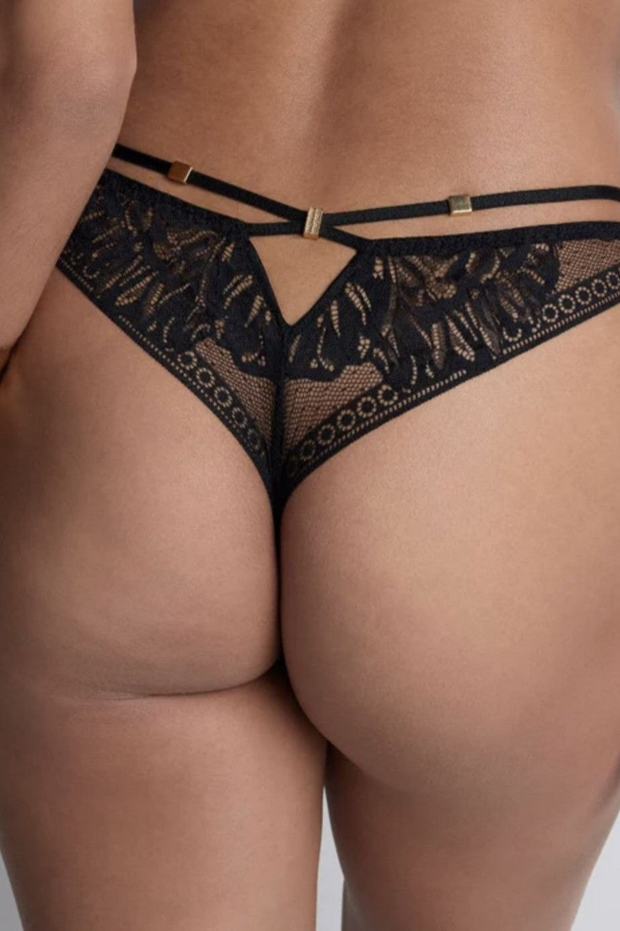 Кружевные трусики стринг 4A26 Love Soul black