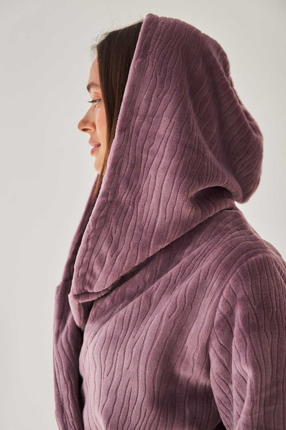 Халат из велсофта с капюшоном 0227 lilac relief