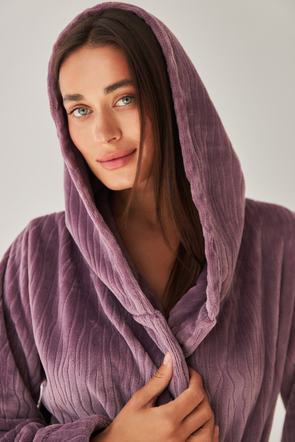 Халат из велсофта с капюшоном 0227 lilac relief