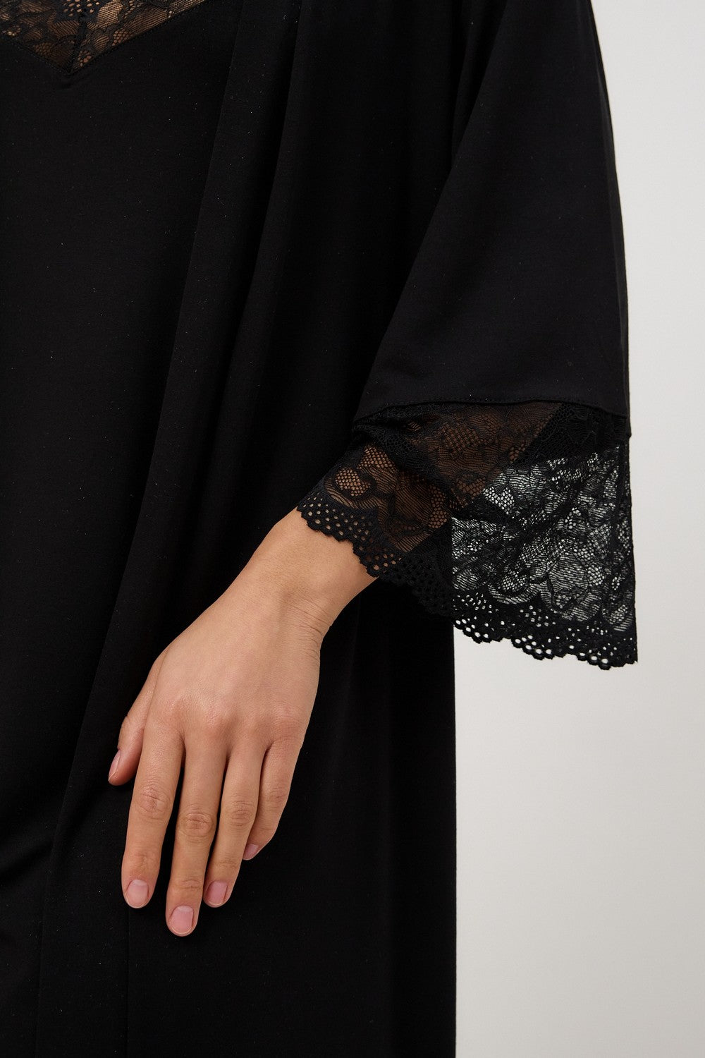 Халат з мереживом 0389 black