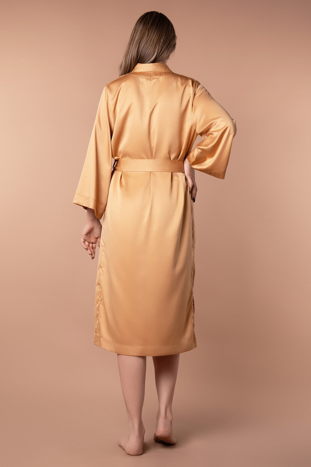 Атласный халат с поясом HOM2419000 saffron