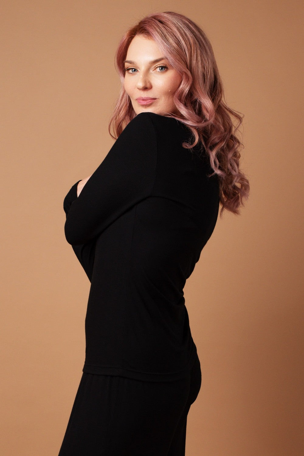 Лонгслив в рубчик HOM25313042 black