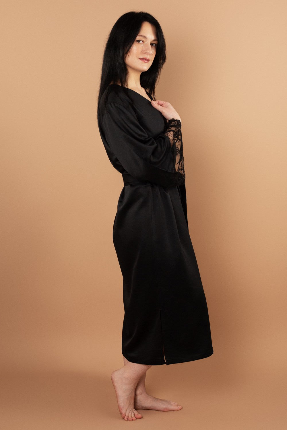 Сатиновый халат с кружевом SLZ25805001 black