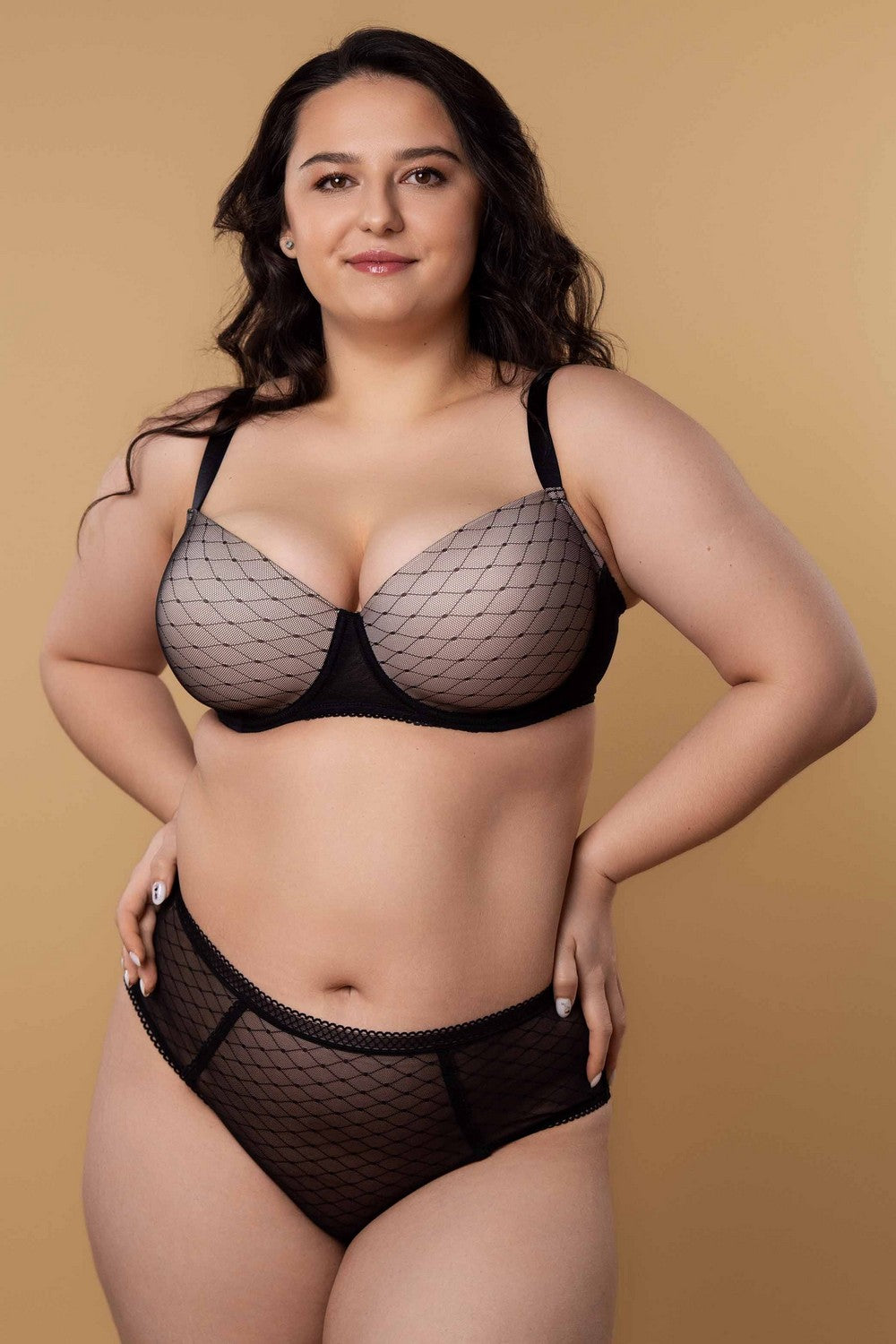 Плотный бюстгальтер на косточках SLZ27501033 black