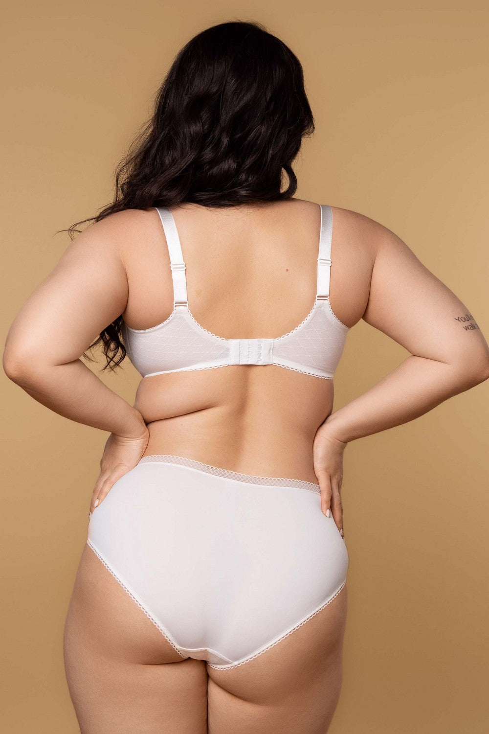 Бюстгальтер с формованной чашкой SLZ27501133 white