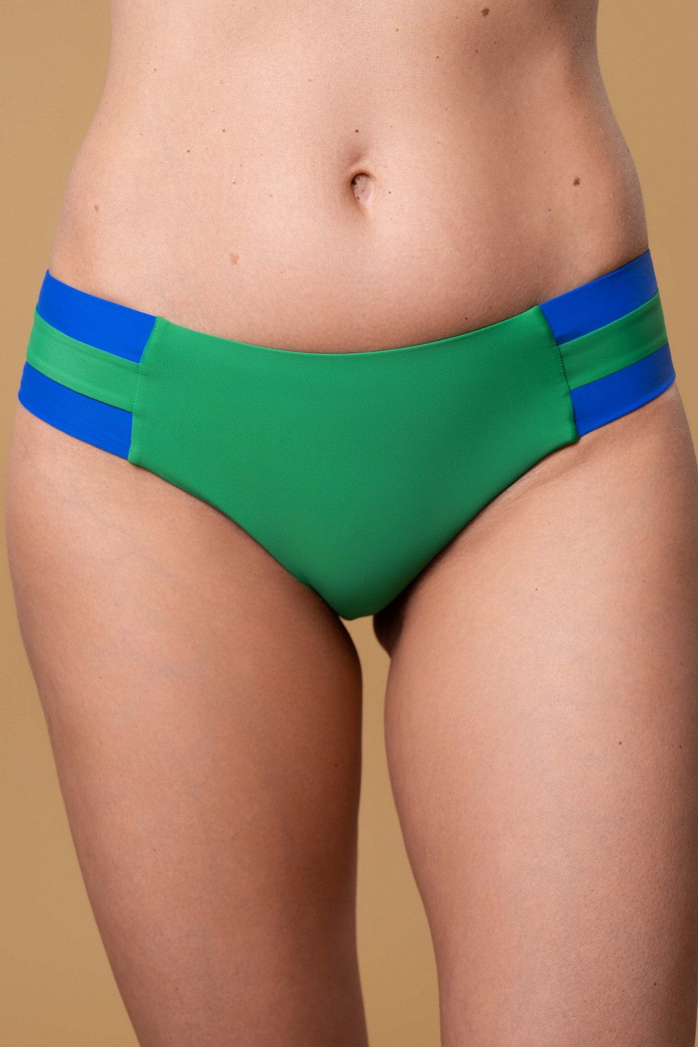 Плавки с широкими боковинками SO257024 green