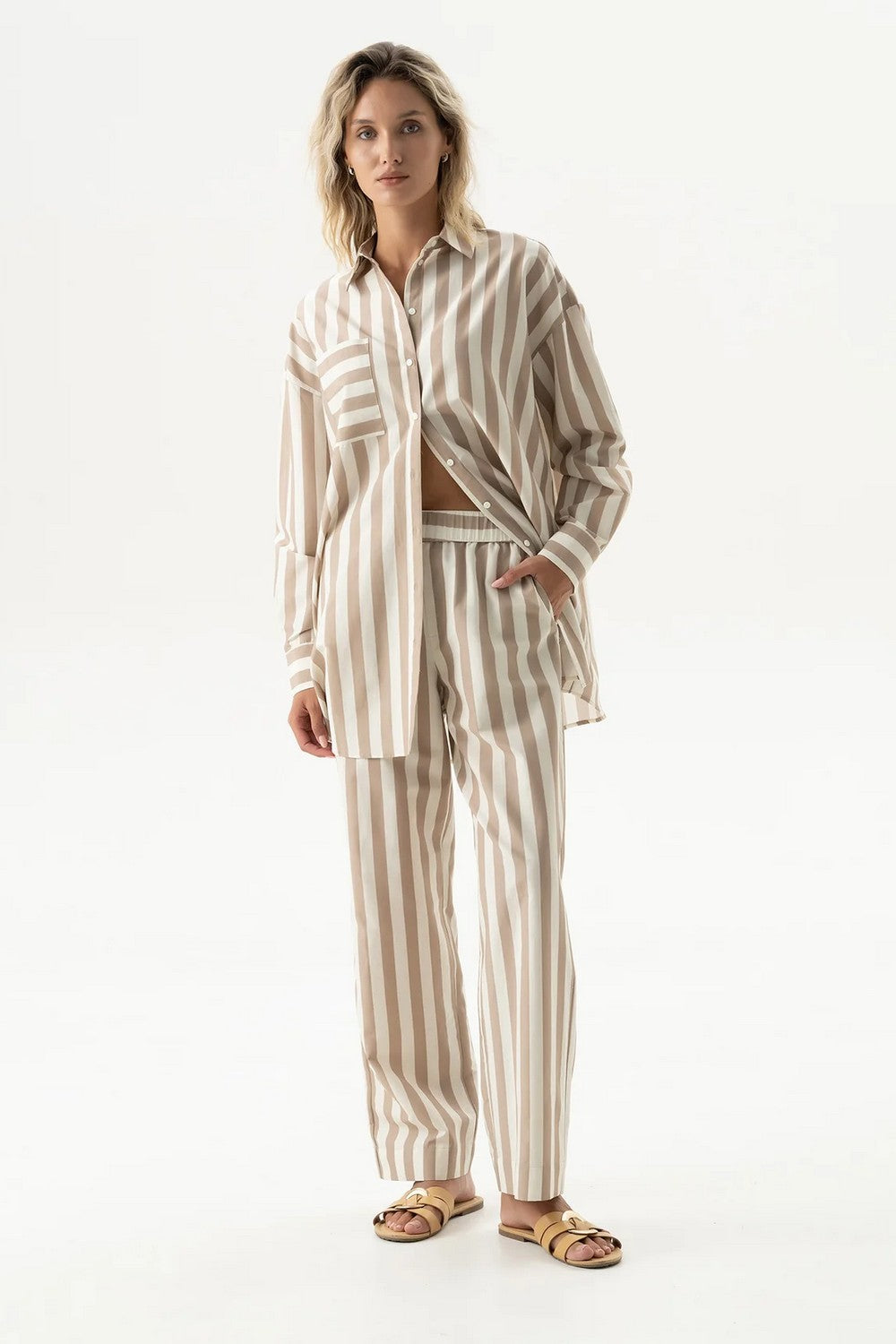 Хлопковые брюки 251204-06 Strapped Cotton oat milk