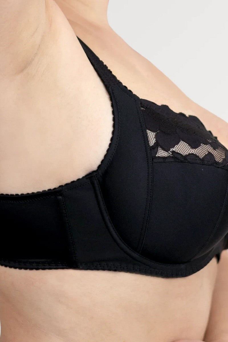 Мягкий бюстгальтер с широкими бретелями 1507/017 black