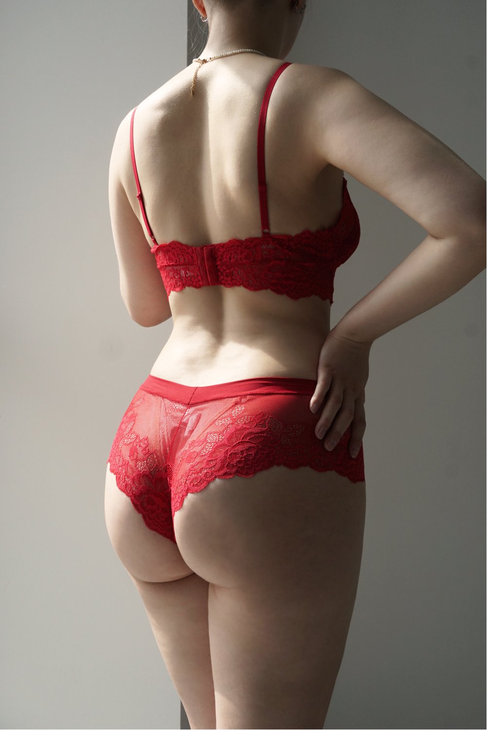 Мягкий бралет с кружевом 31926 greta red