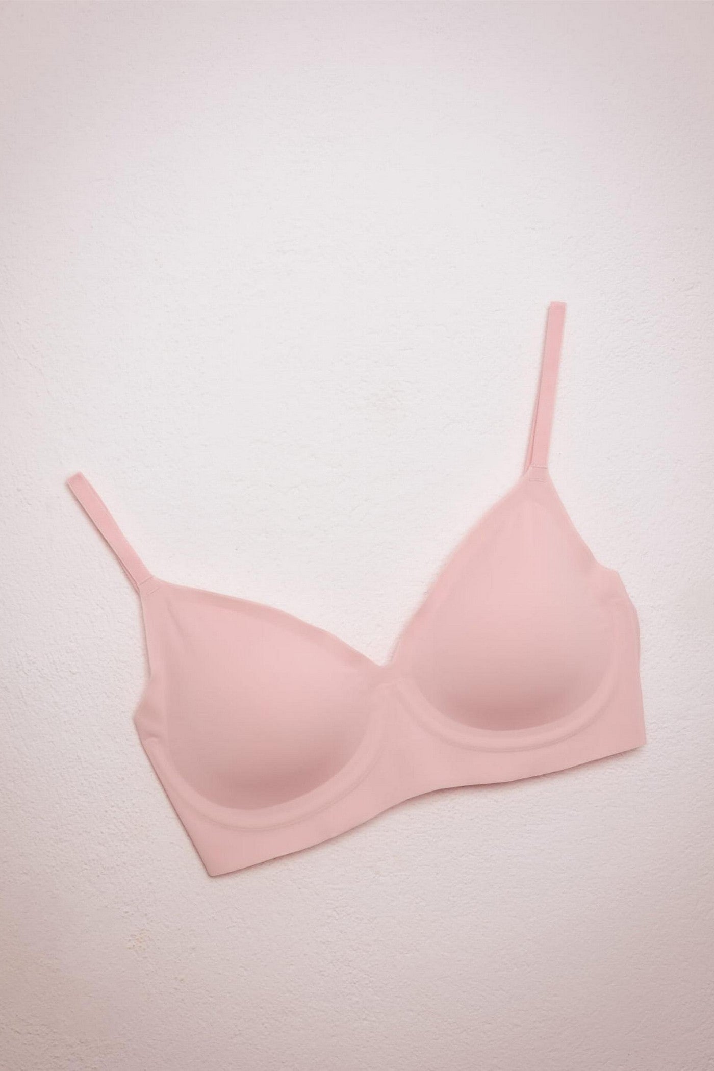 Бесшовный бюстгальтер с косточками Simple T-Shirt powder rose