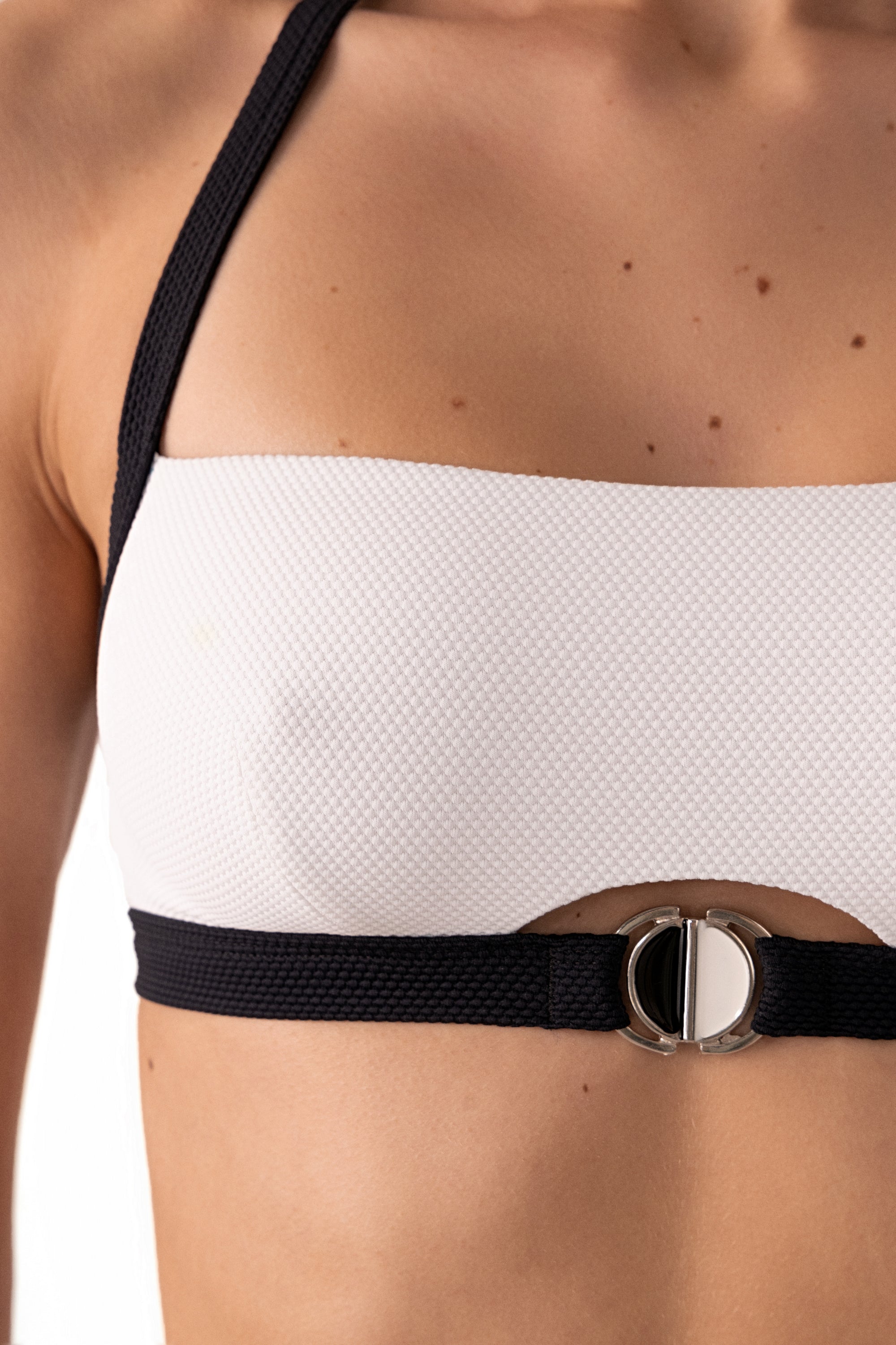 Купальный бюстгальтер 6321/20 Suzy white/black