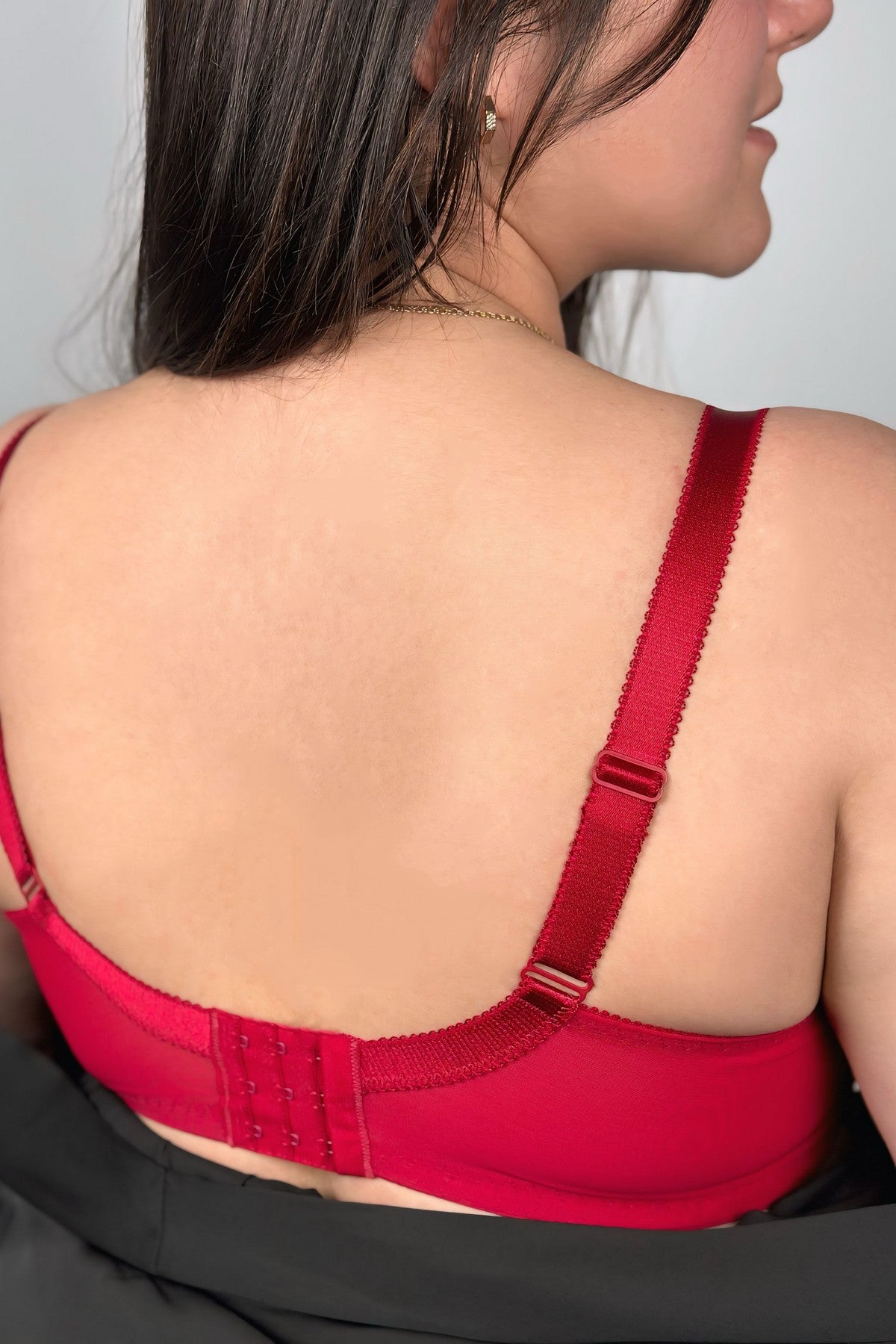 Мягкий бюстгальтер без косточек 72F25 Everyday dark red rose