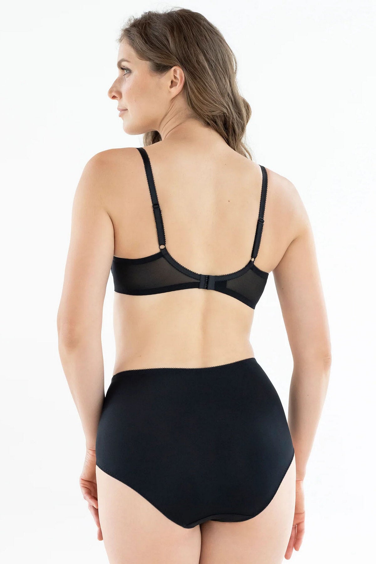 Напівдубльований бюстгальтер Everyday 72F41 black