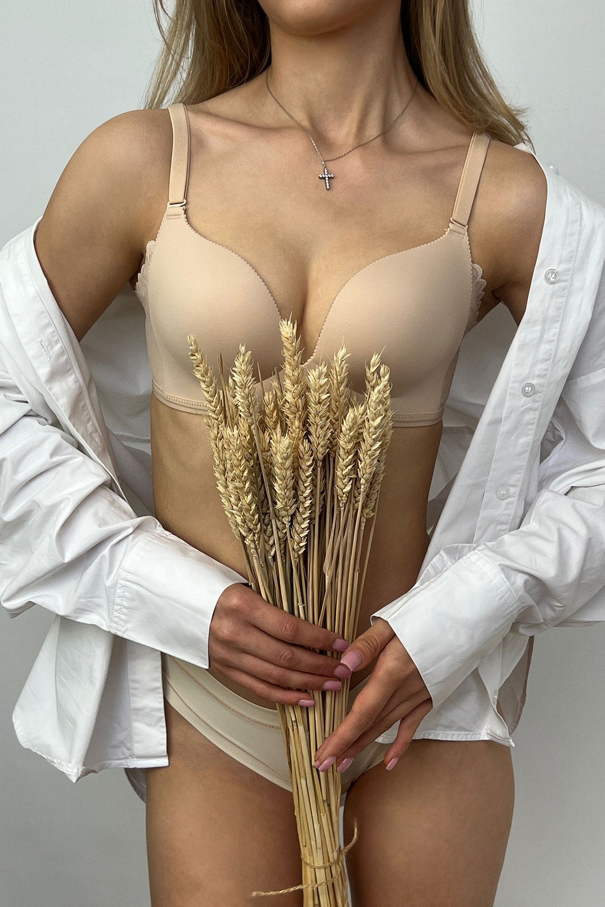 Бесшовный бюстгальтер пуш-ап Shape 99J34 silver peony