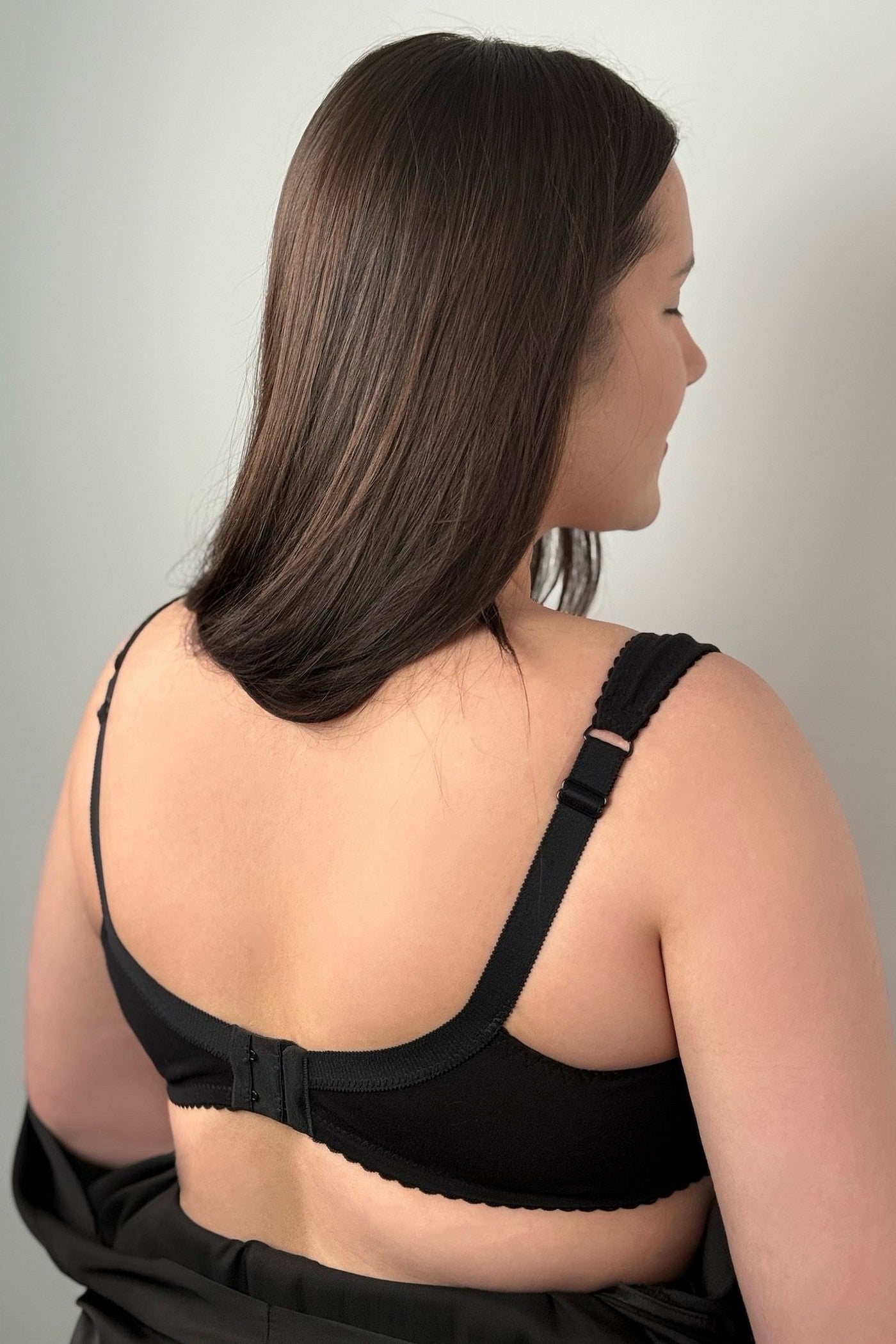 Мягкий бюстгальтер без косточек 161102 black