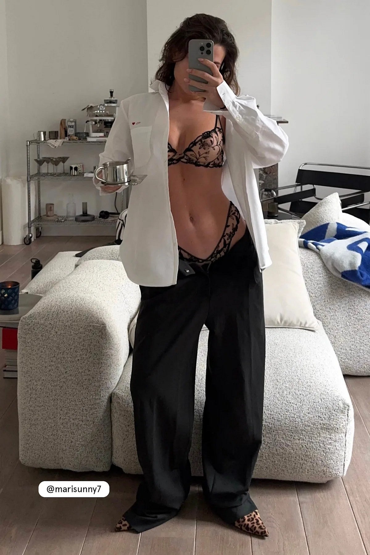 Бюстгальтер балконет с вышивкой 3500813 Shay black